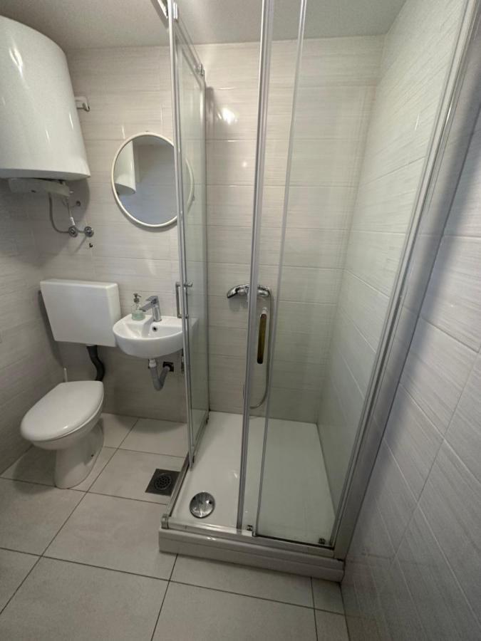 רייקה Room Stara Vrata מראה חיצוני תמונה